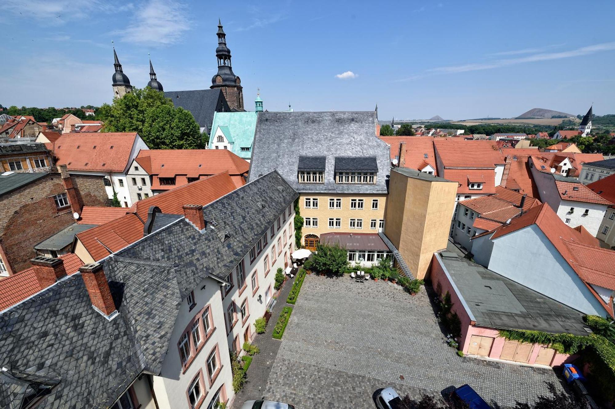 Hotel Graf Von Mansfeld Лютерштадт-Айслебен Экстерьер фото
