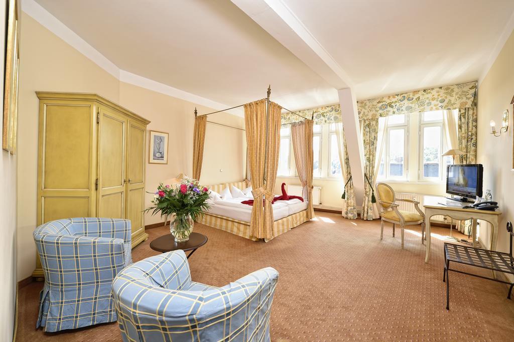 Hotel Graf Von Mansfeld Лютерштадт-Айслебен Экстерьер фото